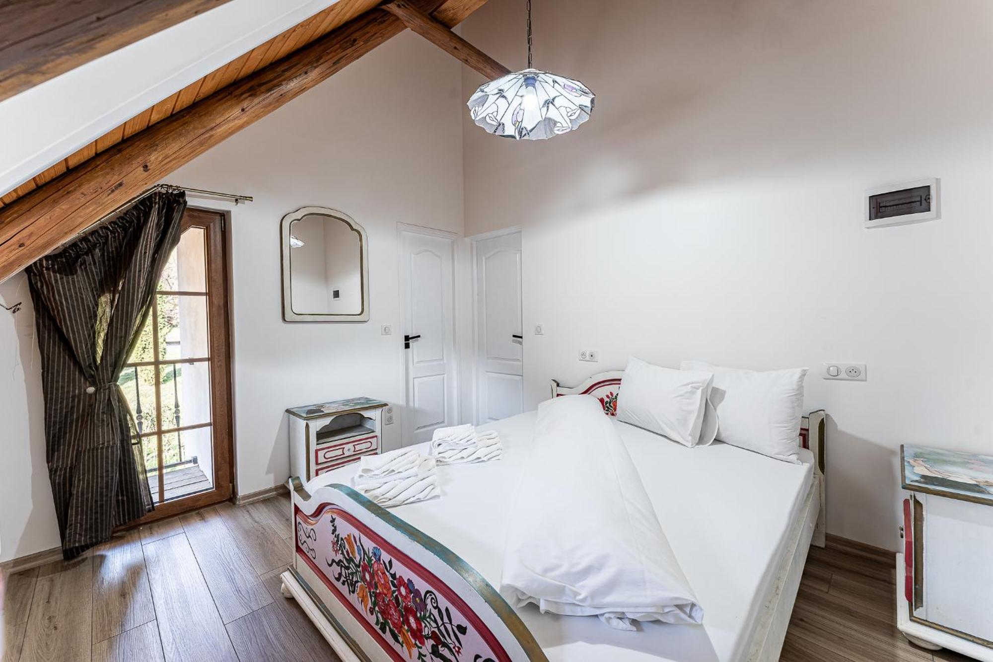 Casa Cu Magnolii Otel Poienile Izei Dış mekan fotoğraf
